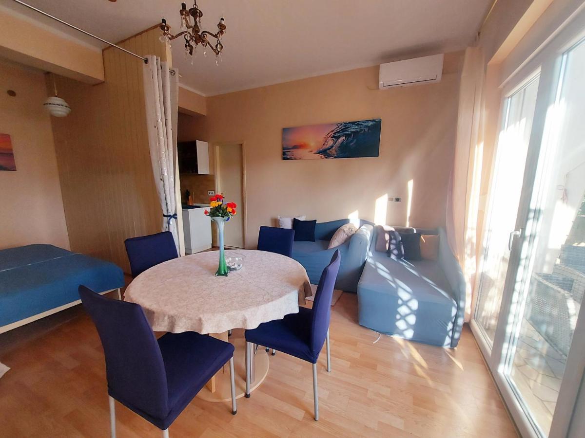 Apartments Adriatic Riviera Crikvenica Exterior foto